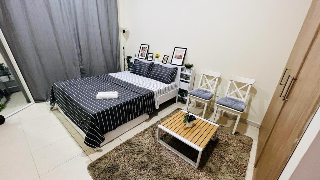 Beautiful Bedroom In Al Barsha Near Mashreq Metro Dubai Exterior foto