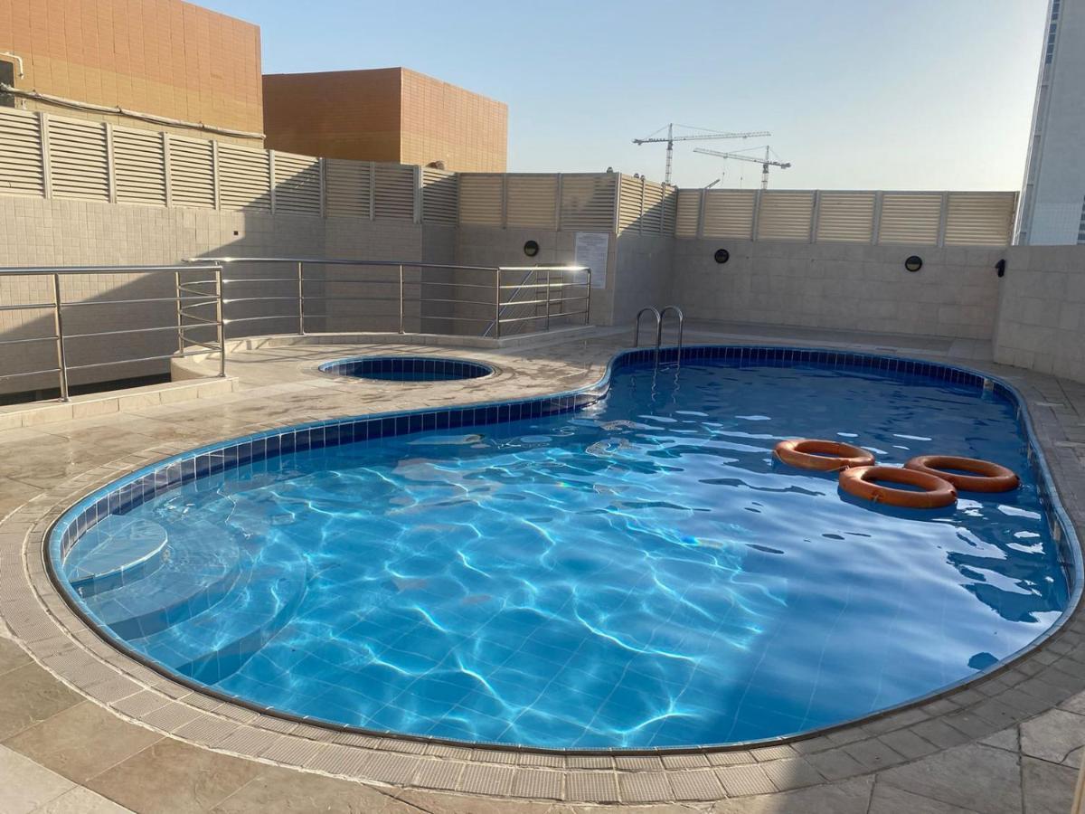 Beautiful Bedroom In Al Barsha Near Mashreq Metro Dubai Exterior foto